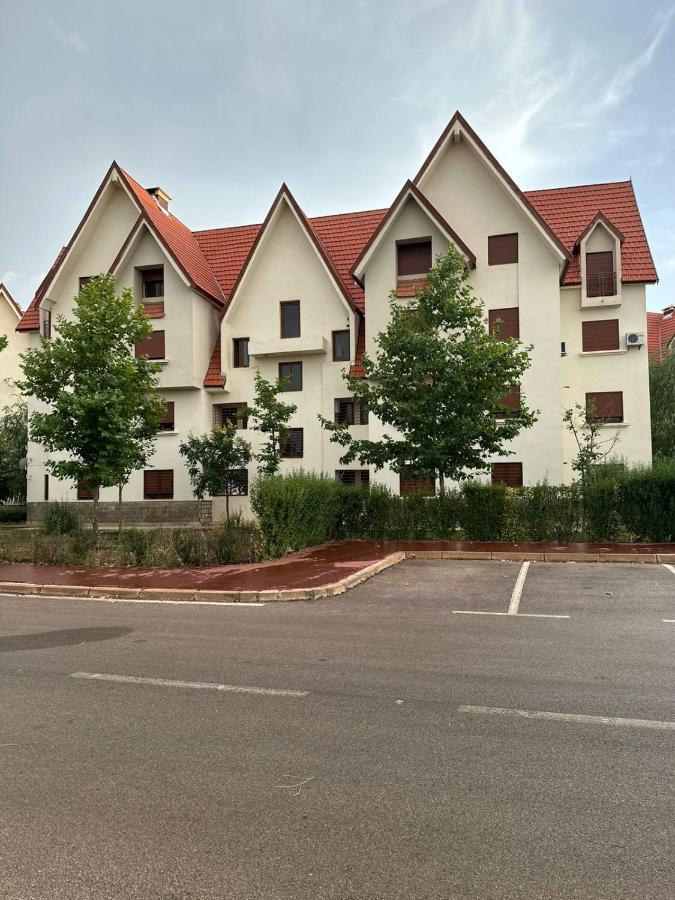 Ifrane Apartment With Swimming Pool מראה חיצוני תמונה